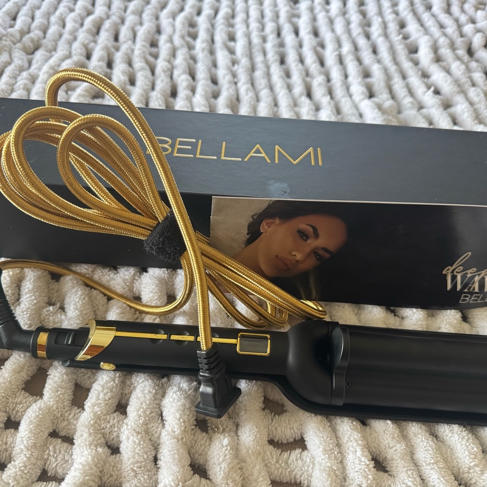 Bellami Black and Gold Deep Wave Iron